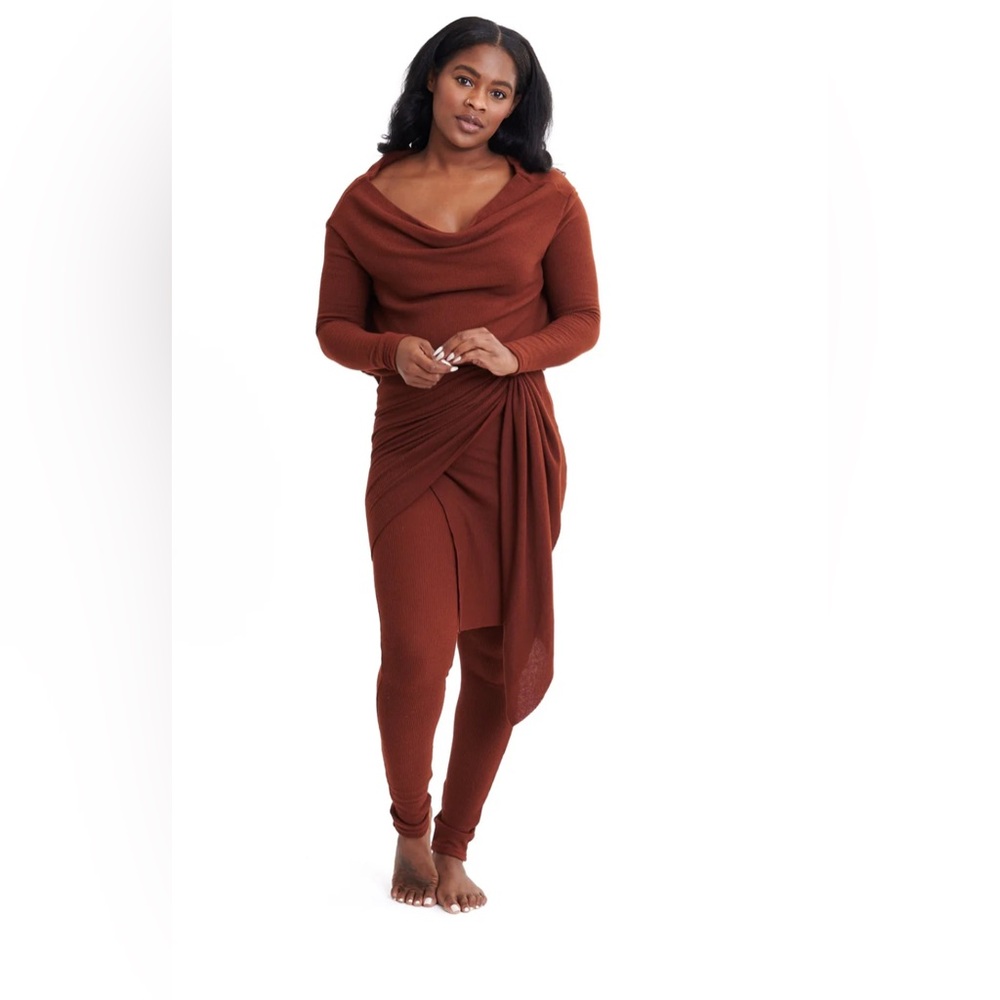 Women’s Rust Off-Shoulder Knit Lounge Set - Picture 2 of 5